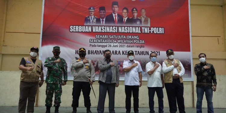 Kapolres Siak Ucapkan Terimakasih, Serbuan Vaksinasi Nasional Sehari Satu Juta Orang Divaksin Dalam Rangka Hari Bhayangkara Ke – 75 di Wilayah Kabupaten Siak Sukses Digelar