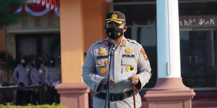 AKBP Gunar Pimpin Upacara Laporan Kenaikan Pangkat 56 Orang Personel Polres Siak