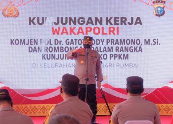 Kunjungi Posko PPKM Umban Sari, Wakapolri Komjen Gatot Ajak Warga Patuh Prokes