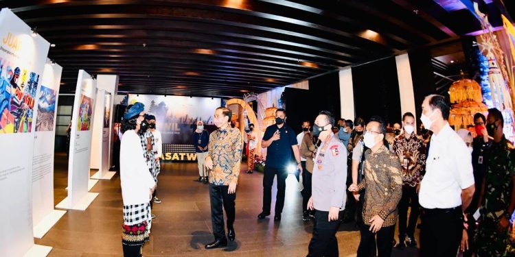 Presiden Jokowi: Lomba Mural Kapolri Hasilnya Positif