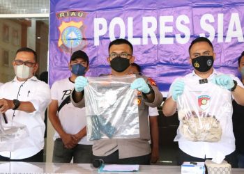 Polres Siak Lakukan Tahap 2 Kasus Pembunuhan Gadis Remaja di Kecamatan Mempura ke Kejaksaan Negeri Siak