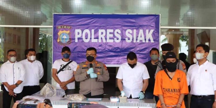Tak Sampai 24 Jam, Polres Siak Berhasil Tangkap Pelaku Pembunuhan