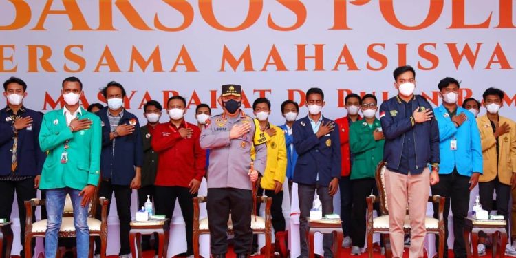 Bagikan Baksos Bareng Mahasiswa dan Pemuda, Kapolri: Teruslah Berkontribusi Terbaik untuk Bangsa