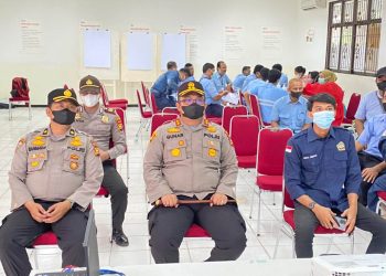Kapolres Siak Tinjau Langsung Pelaksanaan Vaksinasi Bagi Karyawan PT.IKPP