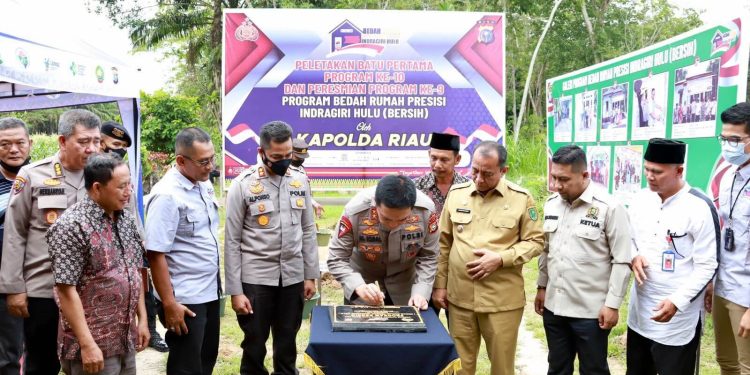 Peletakan Batu Pertama Pembangunan ‘Bedah Rumah Presisi’, Kapolda Irjen Iqbal : Tempatkan Kepercayaan Masyarakat Pada Posisi Tertinggi.