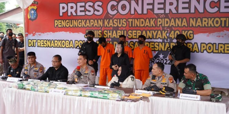 Disela Kunker ke Bangkalis, Kapolda Riau Irjen Iqbal Ekspose Pengungkapan 40 KG Sabu.