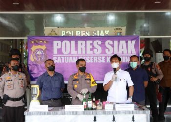 Polres Siak Gelar Konferensi Pers Kasus Pembunuhan, Kurang Dari 24 Jam Pelaku Ditangkap