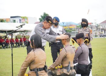 Sematkan Baret Perwira dan Bintara Remaja Ditsamapta, Kapolda Pesan Harus Jadi Polisi Sabar