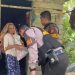 Tinggal di Tengah Kebun, Nenek Fatimah Didatangi Tim PJJ Ditsamapta Polda Riau