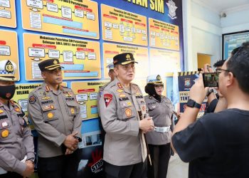 Sidak Satpas SIM Polresta Pekanbaru, Kapolda Riau Irjen Iqbal : Jangan Ada yang Menyulitkan Masyarakat
