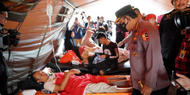 Kapolri Tinjau Lokasi Gempa Bumi Cianjur, Pastikan Warga dapat Bantuan Maksimal