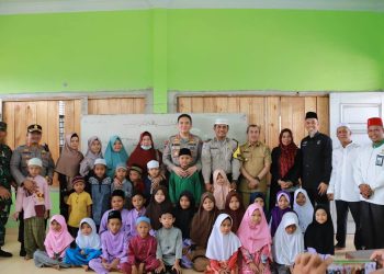 Aiptu Mustakim, Bhabinkamtibmas Pengajar Ngaji di TPA, Mendapat Kejutan Kapolda dan Gubernur Riau