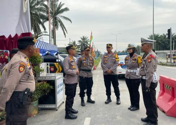 Kapolres Siak Lakukan Kunjungan Dan Pemantauan Di Pos Operasi Lilin 2023 Kandis