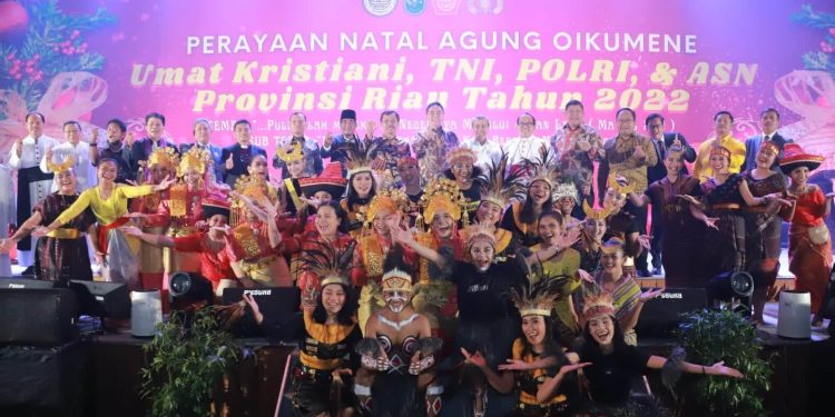 Kapolda Riau Irjen Iqbal Pada Perayaan Natal Gabungan ; Jaga Kerukunan Antar Umat Beragama