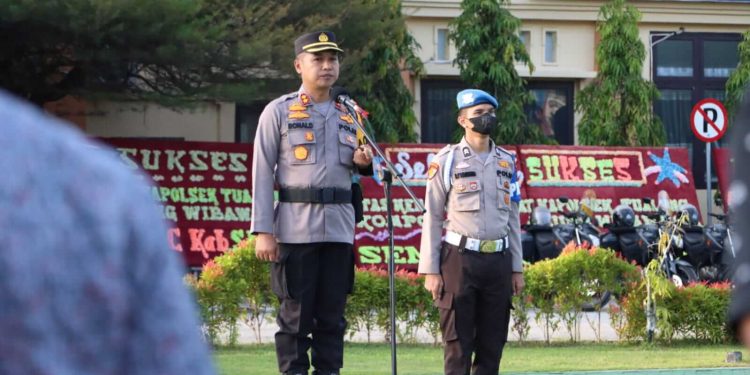 Polres Siak Laksanakan Apel Gelar Pasukan Kesiapan Pengamanan Malam Tahun Baru 2023 Dan Pemusnahan Barang Bukti Hasil Ops Pekat LK 2022