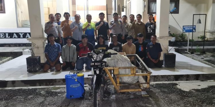 Satreskrim Polres Siak Berhasil Mengungkap dan Mengamankan Komplotan Pelaku Pencurian Besi Stainless Bangku Taman Turap Water Front City Kota Siak