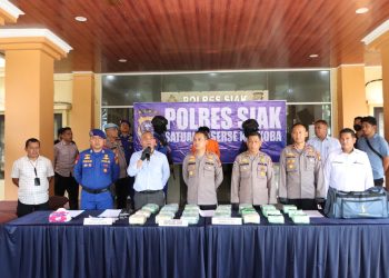 Polres Siak Gelar Konferensi Pers Ungkap Puluhan Kilo Narkotika Jenis Sabu dan Ribuan Pil Ekstasi
