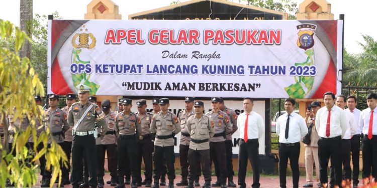 Pimpin Apel Gelar Pasukan Ops Ketupat Lancang Kuning 2023, Wakil Bupati Siak Sampaikan Amanat Kapolri