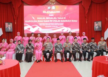 Kapolda Riau Irjen Pol Mohammad Iqbal Dan Seluruh Pejabatnya, Menggelar Silaturahmi Dan Halal Bihalal