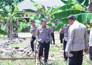 Kapolres Siak AKBP Ronald Sumaja Monitoring Pembangunan Rumah Dinas