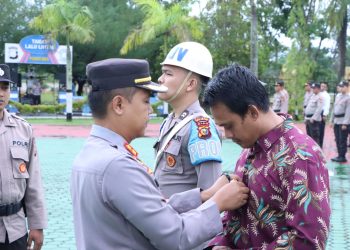 Kapolres Siak Pimpin Upacara PTDH Salah Seorang Personel Polres Siak