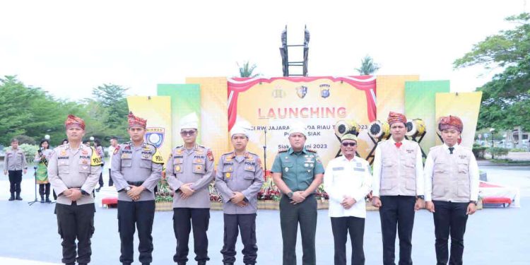 Serentak Sejajaran Polda Riau, Polres Siak Launching Polisi RW