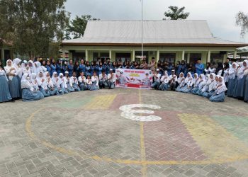 Panit Binmas Berikan Sosialisasi Tentang Kenakalan Remaja di SMA Negeri 3 Tualang Kp.Ps. Timur
