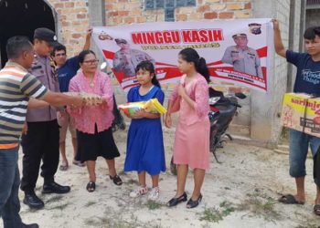 Personil Polsek Minas Sambangi Jemaat Gereja GPI Di Minas Barat