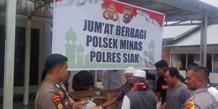Giat Jumat Berbagai Polsek Minas