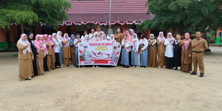 Police Goes to School Jadi Langkah Polsek Tualang- Polres Siak Antisipasi Kenakalan Remaja