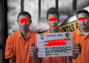 Unit Reskrim Polsek Kandis Polres Siak amankan tiga orang pria diduga pelaku penyalahgunaan Narkotika di Kampung Pencing Bekulo Kecamatan Kandis Kabupaten Siak