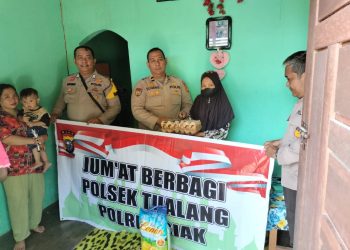 Jumat Berbagi, Kembali Polsek Tualang Berikan Sembako Kepada Penderita Tumor Mulut di Kp. Ps. Timur