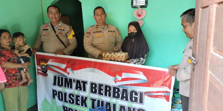 Jumat Berbagi, Kembali Polsek Tualang Berikan Sembako Kepada Penderita Tumor Mulut di Kp. Ps. Timur