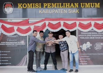 Tingkatkan Sinergitas Ciptakan Keamanan, Kapolres Siak AKBP Asep Sujarwadi Kunjungi Kantor KPUD Kabupaten Siak Dan Cek Gudang Logistik