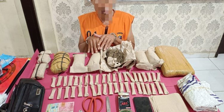 Tim Opsnal Satres Narkoba Polres Siak Amankan Satu Orang Pria Diduga Pelaku Penyalahgunaan Narkotika Di Kecamatan Tualang