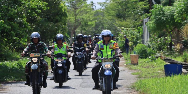 Sinergritas TNI-Polri, AKBP Asep Pimpin Patroli Jaga Kamtibmas Semasa Pilkada Di Siak