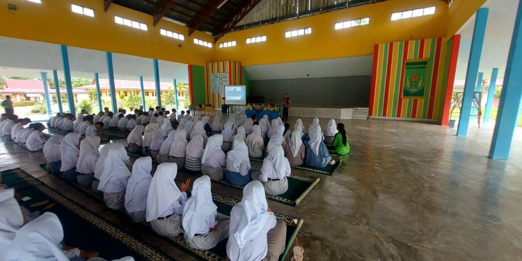 Polres Siak Sosialisasikan Bahaya Narkoba Serta Ajak Pelajar Sebagai Pemilih Pemula Ciptakan Pilkada di Kabupaten Siak Aman Dan Damai