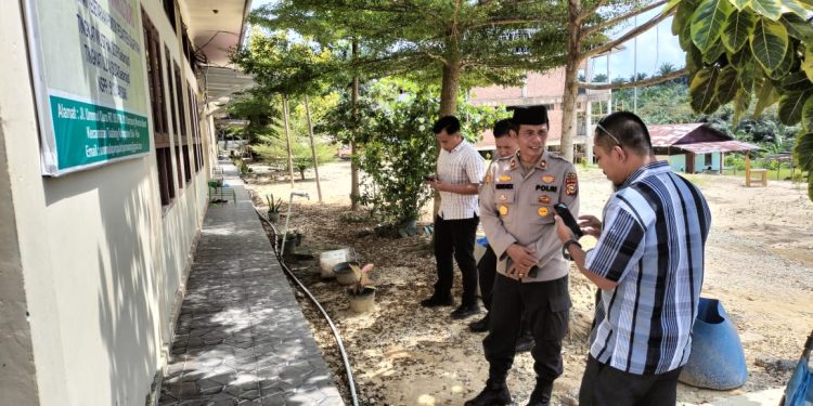 Kapolsek Tualang Sambangi Pompes Dalam Rangka Cooling System, Untuk Menciptakan Harkamtibmas
