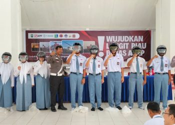 Polres Siak Sosialisasikan Pentingnya Keselamatan Berlalulintas Serta Ajak Pelajar Sebagai Pemilih Pemula Ciptakan Pilkada Di Kabupaten Siak Aman, Sejuk Dan Damai