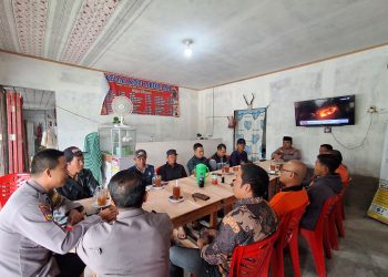 Tingkatkan Edukasi, Kapolsek Siak Rangkul Perangkat Desa Dalam Kegiatan Cooling System Guna Ciptakan Situasi Kondusif Pada Pilkada Serentak 2024