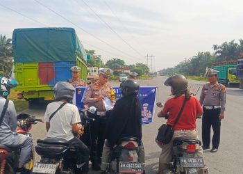 Pimpin Giat Operasi Zebra, Kasat Lantas Polres Siak Tegur Dan Tindak Puluhan Pengendara