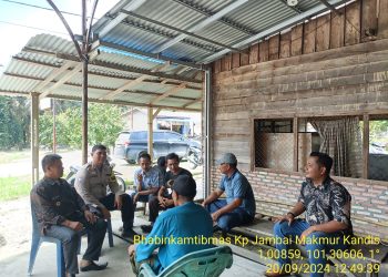 Cooling System Door To Door, Jajaran Bhabinkamtibmas Polsek Kandis Ajak Masyarakat Jaga Kamtibmas