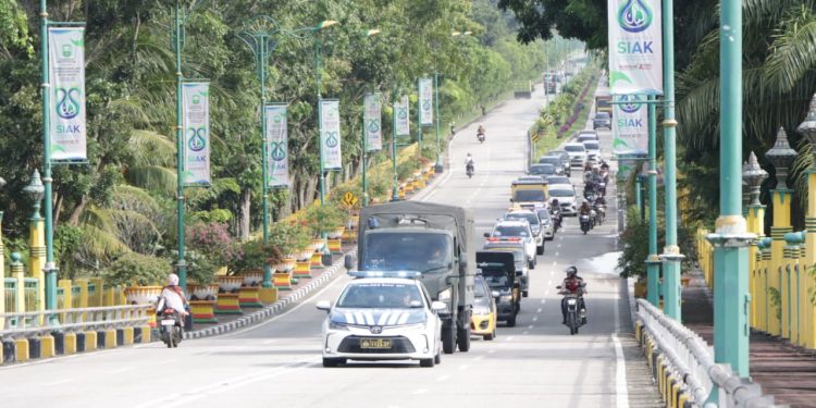 Jaga Kondusifitas Keamanan Pada Masa Tenang Pilkada, Polres Siak, Kodim Dan Unsur Terkait Gelar Patroli Skala Besar
