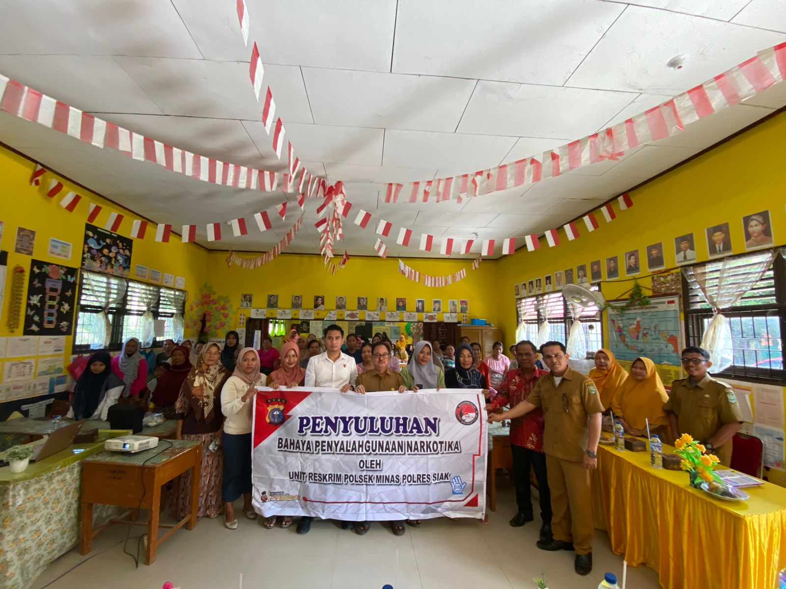 Polsek Minas Gelar Seminar Edukasi Bahaya Narkoba Di SDN 09 Minas Barat