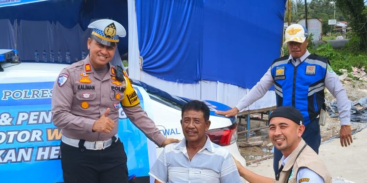 Berikan Pelayanan Maksimal Pengamanan Nataru Polres Siak Gelar Pemeriksaan Kesehatan Pada Pengemudi Angkutan Umum