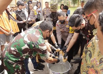 Rilis Akhir Tahun 2024, Polres Siak Musnahkan Barang Bukti Narkotika, Miras, Dan Knalpot Brong