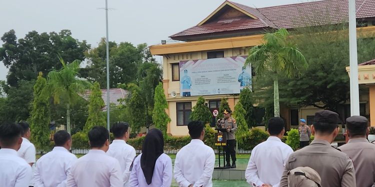 Kapolres Siak Pimpin Apel Perdana, Tekankan Nilai Bersih Untuk Layanan Prima