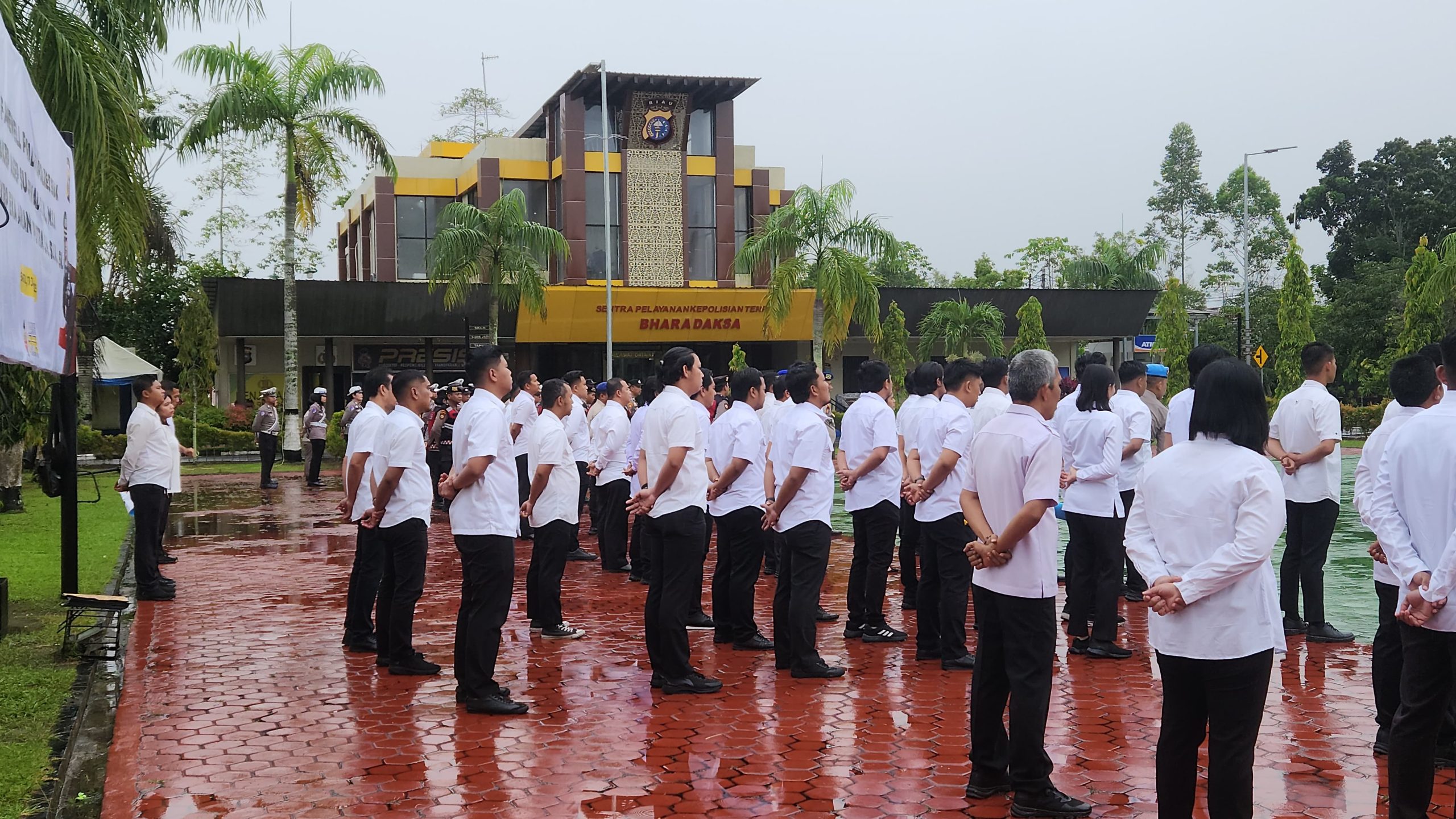 Kapolres Siak Pimpin Apel Perdana, Tekankan Nilai Bersih Untuk Layanan Prima