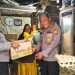 Polri Peduli Masyarakat, Bhabinkamtibmas Berikan Sembako Kepada Warga Kurang Mampu