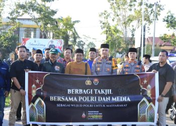 Polres Siak Gelar Giat Berbagi Takjil Dan Buka Puasa Bersama Awak Media 